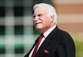 LOUISVILLE, KY - OCTOBER 1:  Howard Schnellenberger the Head Coach of the Florida Atlantic Owls is pictured during the game against the Louisville Cardinals at Papa John's Stadium on October 1, 2005 in Louisville, Kentucky.  (Photo by Andy Lyons/Getty Images) 