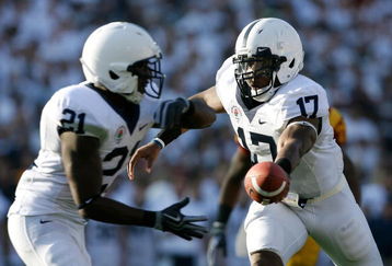 PASADENA, CA - JANUARY 01:  Quarterback Daryll Clark #17 hands the ball off to Stephfon Green #21 of the Penn State Nittany Lions during the 95th Rose Bowl Game presented by Citi against the USC Trojans on January 1, 2009 at the Rose Bowl in Pasadena, California.  (Photo by Harry How/Getty Images)