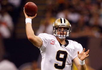 NEW ORLEANS - OCTOBER 04:  Quarterback Drew Brees #9 of the New Orleans Saints throws the ball against the New York Jets at the Louisana Superdome on October 4, 2009 in New Orleans, Louisiana.  (Photo by Chris Graythen/Getty Images)
