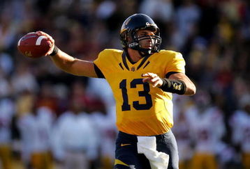 BERKELEY, CA - OCTOBER 03:  Kevin Riley #13 of the California Golden Bears passes the ball during their game against the USC Trojans at California Memorial Stadium on October 3, 2009 in Berkeley, California.  (Photo by Ezra Shaw/Getty Images)