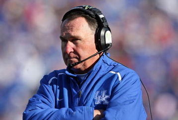 LEXINGTON, KY - NOVEMBER 08: Head Coach of the Kentucky Wildcats Rich Brooks is pictured during the game against the Georgia Bulldogs at Commonwealth Stadium on November 8, 2008 in Lexington, Kentucky. (Photo by Andy Lyons/Getty Images)