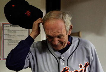 MINNEAPOLIS - OCTOBER 06:  Manager Jim Leyland #10 of the Detroit Tigers looks in the dugout during the American League Tiebreaker game against  the Minnesota Twins on October 6, 2009 at Hubert H. Humphrey Metrodome in Minneapolis, Minnesota.  (Photo by Jamie Squire/Getty Images)