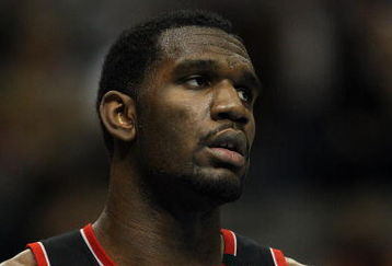 DALLAS - FEBRUARY 04:  Greg Oden #52 of the Portland Trail Blazers during play against the Dallas Mavericks on February 4, 2009 at American Airlines Center in Dallas, Texas.  NOTE TO USER: User expressly acknowledges and agrees that, by downloading and/or using this Photograph, user is consenting to the terms and conditions of the Getty Images License Agreement.  (Photo by Ronald Martinez/Getty Images)