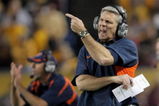 MINNEAPOLIS, MN - NOVEMBER 03:  Head coach Ron Zook directs the Illinois Fighting Illini against the Minnesota Golden Gophers at the Hubert H. Humphrey Metrodome on November 3, 2007 in Minneapolis, Minnesota.  (Photo by Doug Pensinger/Getty Images)