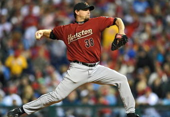 PHILADELPHIA - SEPTEMBER 30: Starting pitcher Brian Moehler #38 of the Houston Astros pitches during the game against the Philadelphia Phillies at the Citizens Bank Park on September 30, 2009 in Philadelphia, Pennsylvania. (Photo by Drew Hallowell/Getty Images)