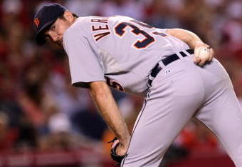ANAHEIM, CA - AUGUST 24:  Pitcher Justin Verlander #35 of the Detroit Tigers looks at a runner on first against the Los Angeles Angels of Anaheim on August 24, 2009 at Angel Stadium in Anaheim, California.  (Photo by Stephen Dunn/Getty Images)