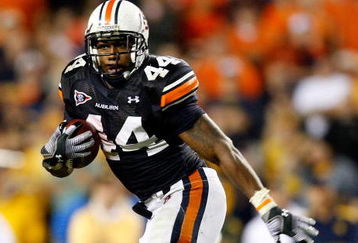 AUBURN, AL - SEPTEMBER 19:  Ben Tate #44 of the Auburn Tigers against the West Virginia Mountaineers at Jordan-Hare Stadium on September 19, 2009 in Auburn, Alabama.  (Photo by Kevin C. Cox/Getty Images)