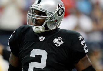 HOUSTON - OCTOBER 04:  Quarterback JaMarcus Russell #2 of the Oakland Raiders at Reliant Stadium on October 4, 2009 in Houston, Texas.  (Photo by Ronald Martinez/Getty Images)