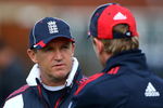 MANCHESTER, ENGLAND - AUGUST 29:  England cricketer Paul Collingwood (R) talks to coach Andy Flower during a nets session at Old Trafford on August 29, 2009 in Manchester, England.  (Photo by Julian Herbert/Getty Images)