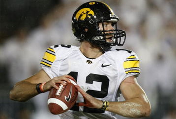 STATE COLLEGE, PA - SEPTEMBER 26:  Ricky Stanzi #12 of the Iowa Hawkeyes throws a pass while playing the Penn State Nittnay Lions on September 26, 2009 at Beaver Stadium in State College, Pennsylvania. Iowa won the game 21-10. (Photo by Gregory Shamus/Getty Images)