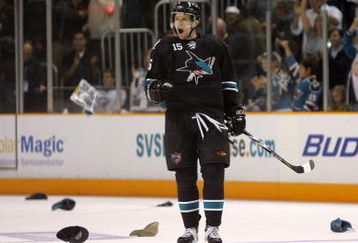 SAN JOSE, CA - OCTOBER 08:  Dany Heatley #15 of the San Jose Sharks celebrates after scoring a hat trick on a penalty shot during their game against the Columbus Blue Jackets in the second period at HP Pavilion on October 8, 2009 in San Jose, California.  (Photo by Ezra Shaw/Getty Images)