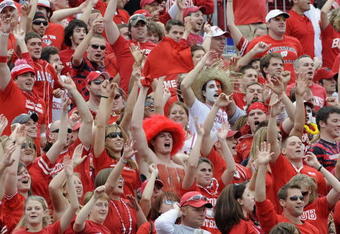TAMPA, FL -  JANUARY 1: Fans of the Wisconsin Badgers cheer play against the Tennessee Volunteers in the 2008 Outback Bowl at Raymond James Stadium on January 1, 2008 in Tampa, Florida.  The Volunteers won 21 - 17. (Photo by Al Messerschmidt/Getty Images) *** Local Caption ***