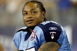 NASHVILLE, TN - AUGUST 15: LenDale White #25 of the Tennessee Titans looks on against the Tampa Bay Buccaneers during a preseason NFL game at LP Field on August 15, 2009 in Nashville, Tennessee. The Titans beat the Buccaneers 27-20. (Photo by Joe Murphy/Getty Images) 
