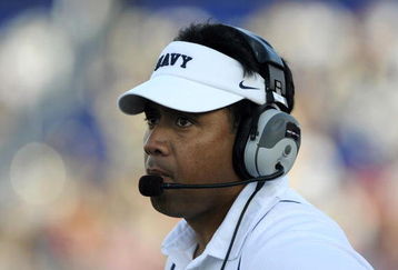 ANNAPOLIS, MD - SEPTEMBER 20: Coach Ken Niumataldo of the Navy Midshipmen directs play against the Rutgers Scarlet Knights at Jack Stephens Field at Navy-Marine Corps Memorial Stadium on September 20, 2008 in Annapolis, Maryland.  (Photo by Al Messerschmidt/Getty Images)