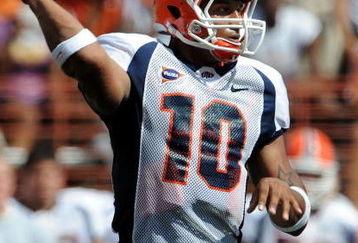 AUSTIN, TX - SEPTEMBER 26:  Quarterback Trevor Vittatoe #10 of the UTEP Miners drops back to pass against the Texas Longhorns at Darrell K Royal-Texas Memorial Stadium on September 26, 2009 in Austin, Texas.  (Photo by Ronald Martinez/Getty Images)