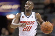 CHARLOTTE, NC - MARCH 16:  Raymond Felton #20 of the Charlotte Bobcats dribbles the ball against the Toronto Raptors during their game at Time Warner Cable Arena on March 16, 2009 in Charlotte, North Carolina.  NOTE TO USER: User expressly acknowledges and agrees that, by downloading and/or using this Photograph, user is consenting to the terms and conditions of the Getty Images License Agreement. (Photo by: Streeter Lecka/Getty Images)