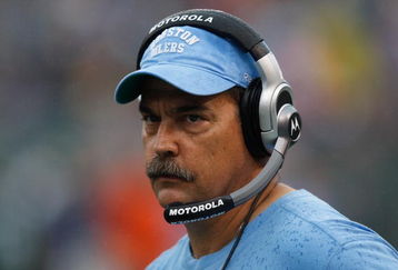EAST RUTHERFORD, NJ - SEPTEMBER 27:  Head Coach Jeff Fisher of the Tennessee Titans watches his team during the game against the New York Jets on September 27, 2009 at Giants Stadium in East Rutherford, New Jersey. (Photo by Jared Wickerham/Getty Images)