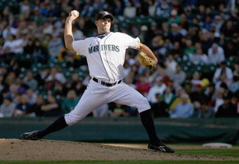 SEATTLE - SEPTEMBER 20: Closing pitcher David Aardsma #53 of the Seattle Mariners pitches against the New York Yankees on September 20, 2009 at Safeco Field in Seattle, Washington. The Mariners defeated the Yankees 7-1. (Photo by Otto Greule Jr/Getty Images)