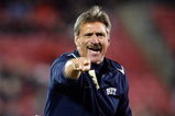 LOUISVILLE, KY - OCTOBER 02:  Dave Wannstedt the Head Coach of the Pittsburgh Panthers coaches from sideline during the Big East Conference game against the Louisville Cardinals at Papa John's Cardinal Stadium on October 2, 2009 in Louisville, Kentucky.  (Photo by Andy Lyons/Getty Images)