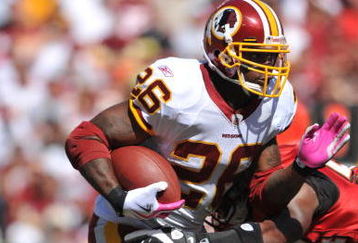 LANDOVER, MD - OCTOBER 4:  Clinton Portis #26 of the Washington Redskins runs the ball against the Tampa Bay Buccaneers at FedExField on October 4, 2009 in Landover, Maryland. The Redskins defeated the Buccaneers 16-13. (Photo by Larry French/Getty Images)