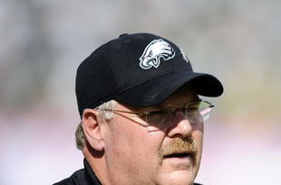PHILADELPHIA - OCTOBER 11:  Andy Reid, head coach of the Philadelphia Eagles works on the sideline against the Tampa Bay Buccaneers at Lincoln Financial Field on October 11, 2009 in Philadelphia, Pennsylvania.  (Photo by Jeff Zelevansky/Getty Images)