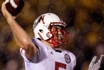 COLUMBIA, MO - OCTOBER 08:  Quarterback Zac Lee #5 of the Nebraska Cornhuskers passes during the game against the Missouri Tigers on October 8, 2009 at Faurot Field/Memorial Stadium in Columbia, Missouri.  (Photo by Jamie Squire/Getty Images)