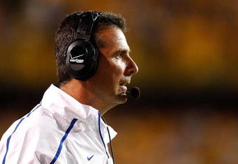BATON ROUGE, LA - OCTOBER 10:  Head coach Urban Meyer of the Florida Gators looks on during the game against the Louisiana State University Tigers at Tiger Stadium on October 10, 2009 in Baton Rouge, Louisiana.  (Photo by Kevin C. Cox/Getty Images)
