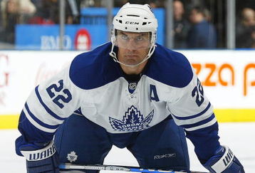 TORONTO, ON - OCTOBER 1:  Francois Beauchemin #22 of the Toronto Maple Leafs waits for a faceoff in a game against the Montreal Canadiens on October 1, 2009 at the Air Canada Centre in Toronto, Ontario. The Canadiens dfeated the Leafs 4-3 in overtime. (Photo by Claus Andersen/Getty Images)