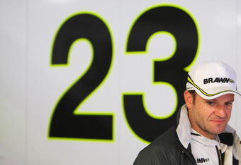 SUZUKA, JAPAN - OCTOBER 02:  Rubens Barrichello of Brazil and Brawn GP prepares to drive during practice for the Japanese Formula One Grand Prix at Suzuka Circuit on October 2, 2009 in Suzuka, Japan.  (Photo by Mark Thompson/Getty Images)