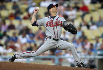 LOS ANGELES, CA - JULY 09:  Pitcher Tim Hudson #15 of the Atlanta Braves throws a pitch against the Los Angeles Dodgers on July 9, 2008 at Dodger Stadiium in Los Angeles, California.   The Dodgers won 2-1.  (Photo by Stephen Dunn/Getty Images)