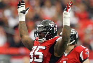 ATLANTA - OCTOBER 12:  Jonathan Babineaux #95 of the Atlanta Falcons celebrates the field goal during the game against the Chicago Bears at the Georgia Dome on October 12, 2008 in Atlanta, Georgia.  (Photo by Kevin C. Cox/Getty Images)