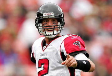 SAN FRANCISCO - OCTOBER 11:  Matt Ryan #2 of the Atlanta Falcons talks to his teammates during their game against the San Francisco 49ers at Candlestick Park on October 11, 2009 in San Francisco, California.  (Photo by Ezra Shaw/Getty Images)