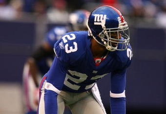 EAST RUTHERFORD, NJ - NOVEMBER 16:  Corey Webster #23 of the New York Giants in action against the Baltimore Ravens during their game on November 16, 2008 at Giants Stadium in East Rutherford, New Jersey.  (Photo by Al Bello/Getty Images)