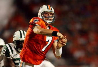 MIAMI - OCTOBER 12:  Quarterback Chad Henne #7 of the Miami Dolphins throws a pass against the New York Jets at Land Shark Stadium on October 12, 2009 in Miami, Florida. The Dolphins defeated the Jets 31-27.  (Photo by Doug Benc/Getty Images)