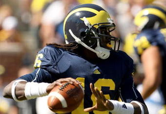 ANN ARBOR, MI - SEPTEMBER 19:  Quarterback Denard Robinson #16 of the Michigan Wolverines throws a pass against the Eastern Michigan Eagles at Michigan Stadium on September 19, 2009 in Ann Arbor, Michigan.  Michigan won 45-17.  (Photo by Stephen Dunn/Getty Images)