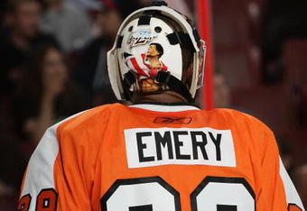PHILADELPHIA - SEPTEMBER 22:  Ray Emery #29 of the Philadelphia Flyers tends net against the Detroit Red Wings during preseason action at the Wachovia Center on September 22, 2009 in Philadelphia, Pennsylvania.  (Photo by Bruce Bennett/Getty Images)