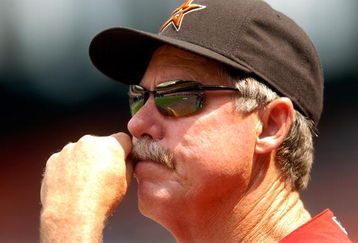 WASHINGTON - JULY 18: Manager Phil Garner #3 of the Houston Astros watches the game against the Washington Nationals at RFK Stadium July 18, 2007 in Washington, DC. The Nationals won the game 7-6.  (Photo by Greg Fiume/Getty Images)