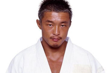 Yoshihiro_akiyama_feature