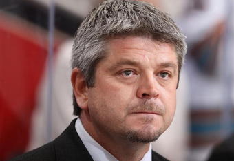 GLENDALE, AZ - SEPTEMBER 26:  Head coach Todd McLellan of the San Jose Sharks during the preseason NHL game against the Phoenix Coyotes at Jobing.com Arena on September 26, 2009 in Glendale, Arizona.  The Coyotes defeated the Sharks 2-0.  (Photo by Christian Petersen/Getty Images)
