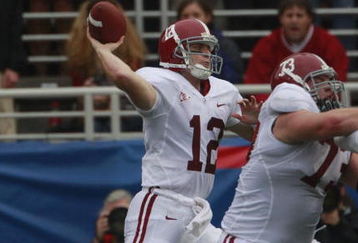 OXFORD, MS - OCTOBER 10:  Quarterback Greg McElroy #12 of the Alabama Crimson Tide looks for a receiver during their game against the Mississippi Rebels at Vaught-Hemingway Stadium on October 10, 2009 in Oxford, Mississippi. (Photo by Dave Martin/Getty Images)