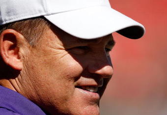 ATHENS, GA - OCTOBER 03:  Head coach Les Miles of the Louisiana State University Tigers against the Georgia Bulldogs at Sanford Stadium on October 3, 2009 in Athens, Georgia.  (Photo by Kevin C. Cox/Getty Images)