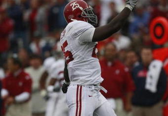 OXFORD, MS - OCTOBER 10:  Linebacker Rolando McClain #25 of the Alabama Crimson Tide reacts during their game against the Mississippi Rebels at Vaught-Hemingway Stadium on October 10, 2009 in Oxford, Mississippi. (Photo by Dave Martin/Getty Images)