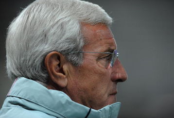 PARMA, ITALY - OCTOBER 14:  The head coach of Italy Marcello Lippi looks on during the FIFA2010 World Cup Group 8 Qualifier match between Italy and Cyprus at the Tardini Stadium on October 14, 2009 in Parma, Italy.  (Photo by Dino Panato/Getty Images)