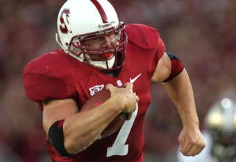 PALO ALTO, CA - SEPTEMBER 26:  Toby Gerhart #7 of the Stanford Cardinal runs against the Washington Huskies at Stanford Stadium on September 26, 2009 in Palo Alto, California.  (Photo by Jed Jacobsohn/Getty Images)