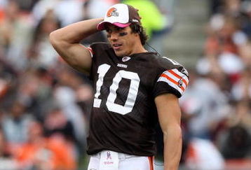 CLEVELAND - OCTOBER 04:  Brady Quinn #10 of the Cleveland Browns looks on against the Cincinnati Bengals during their game at Cleveland Browns Stadium on October 4, 2009 in Cleveland, Ohio. The Bengals defeated the Browns 23-20 in overtime.  (Photo by Jim McIsaac/Getty Images)