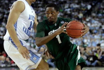 DETROIT - APRIL 06:  Kalin Lucas #1 of the Michigan State Spartans drives on Danny Green #14 of the North Carolina Tar Heels during the 2009 NCAA Division I Men's Basketball National Championship game at Ford Field on April 6, 2009 in Detroit, Michigan.  (Photo by Andy Lyons/Getty Images)