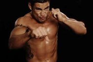 Diego-sanchez-punching_crop_190x127