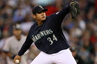 SEATTLE - SEPTEMBER 18:  Starting pitcher Felix Hernandez #34 of the Seattle Mariners pitches against the New York Yankees on September 18, 2009 at Safeco Field in Seattle, Washington. (Photo by Otto Greule Jr/Getty Images)