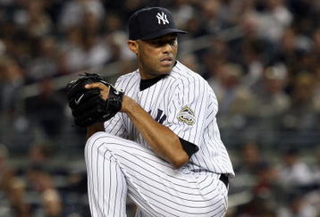 NEW YORK - OCTOBER 09: Mariano Rivera #42 of the New York Yankees pitches against the Minnesota Twins in Game Two of the ALDS during the 2009 MLB Playoffs at Yankee Stadium on October 9, 2009 in the Bronx borough of New York City. (Photo by Jim McIsaac/Getty Images) 