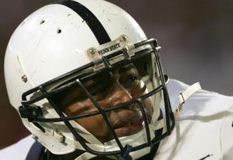MIAMI GARDENS, FL - JANUARY 3:  Austin Scott #33 of the Penn State Nittany Lions looks on during the 72nd Fed Ex Orange Bowl against the Florida State Seminoles at Dolphins Stadium on January 3, 2005 in Miami Gardens, Florida. Penn State defeated Florida State 26-23 in triple overtime. (Photo by: Doug Benc/Getty Images)
